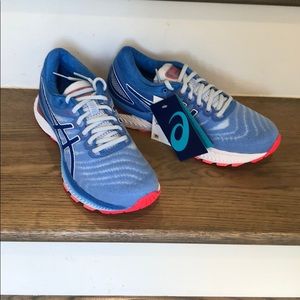 ASICS Gel Nimbus 22 Brand New